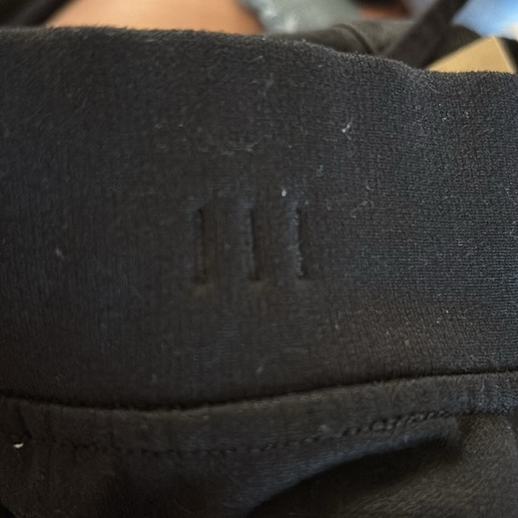 Lululemon Men’s Sweatpants Regular Black - Picture 5 of 5